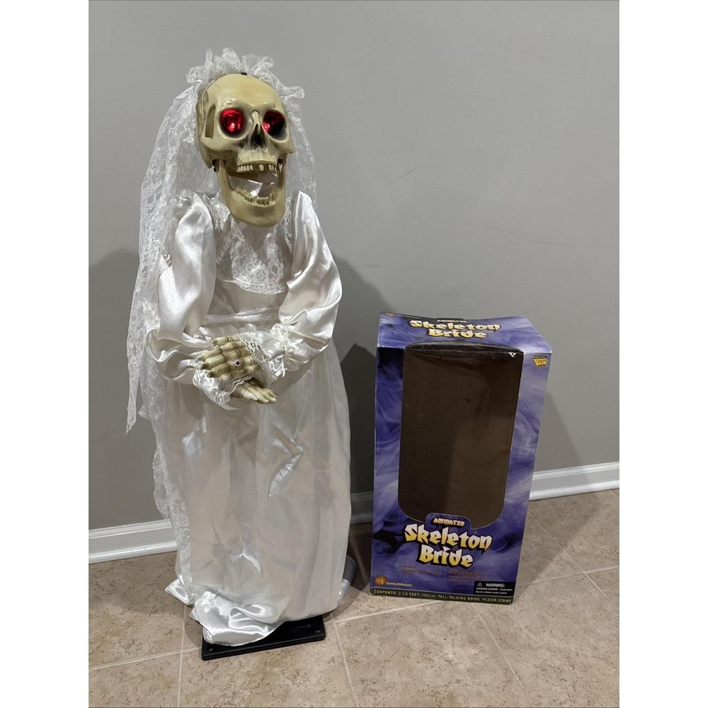 Vintage 1998 Gemmy Halloween Animated Skeleton Bride 3.5 Ft Tall WORKS PERFECT!